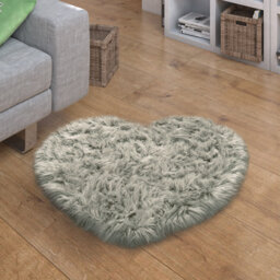 Brummett Heart Hand Tufted Grey Rug