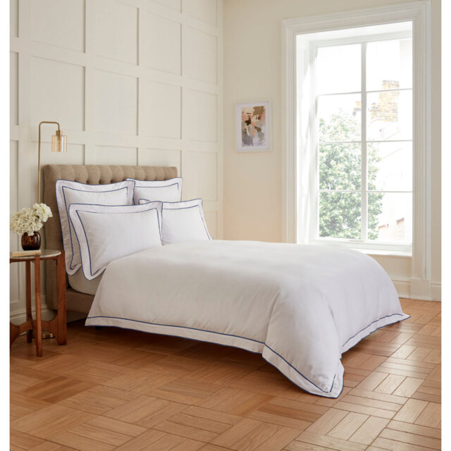 Pure Cotton 400 Thread Count Tape Edge Trim Duvet Cover Set