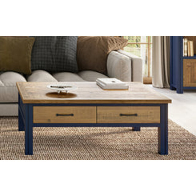 Splash Of White Solid Wood Legs Coffee Table with Storage