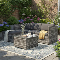 Wicker 4 - Person Garden Lounge Set with Cushions