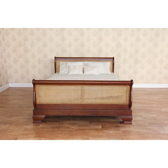 Sleigh Bed
