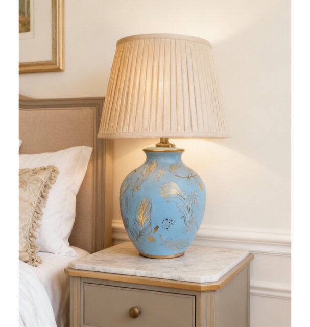 Dhilan Porcelain Table Lamp