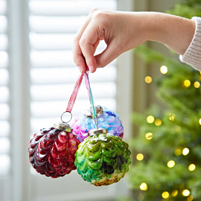 7cm Marble Glass Bauble
