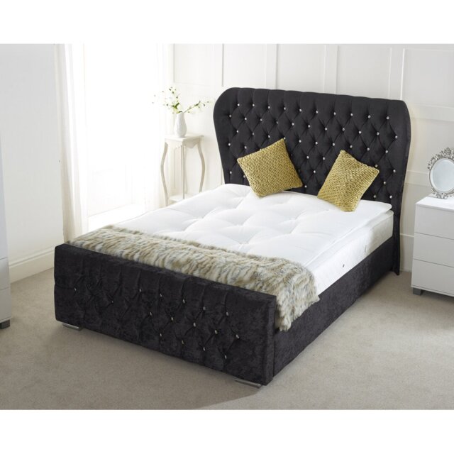 Sarai Upholstered Sleigh Bed