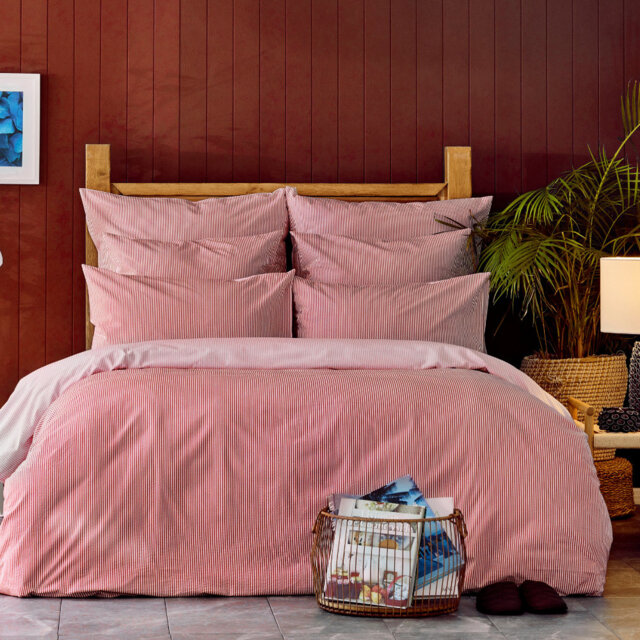 Pink Seersucker 200 TC Reversible Duvet Cover Set