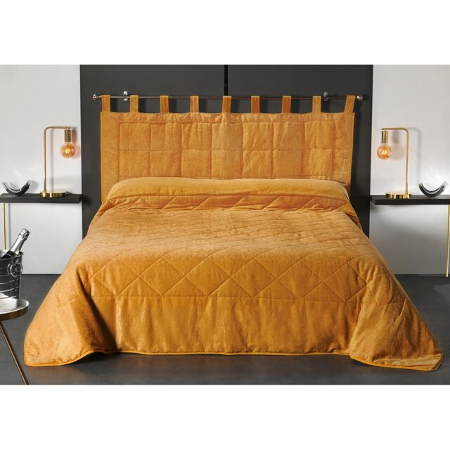 Weaubleau Polyester Solid Colour Bedspread