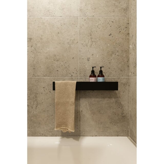 LAVANDA Metal Floating Shelf with Towel Bar