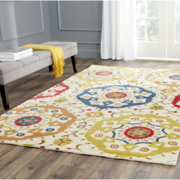 Tulia Floral Wool Hand Woven Indoor / Outdoor Area Rug