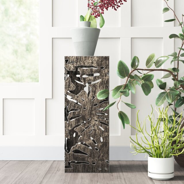Juno Flower Column