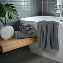 100% Cotton, 4 piece Towel set (4 x Bath Towels) 76x152, 450GSM