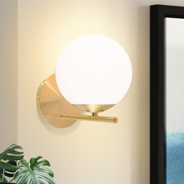 Wall Light 1 Flame E27 Globe Design Marhta