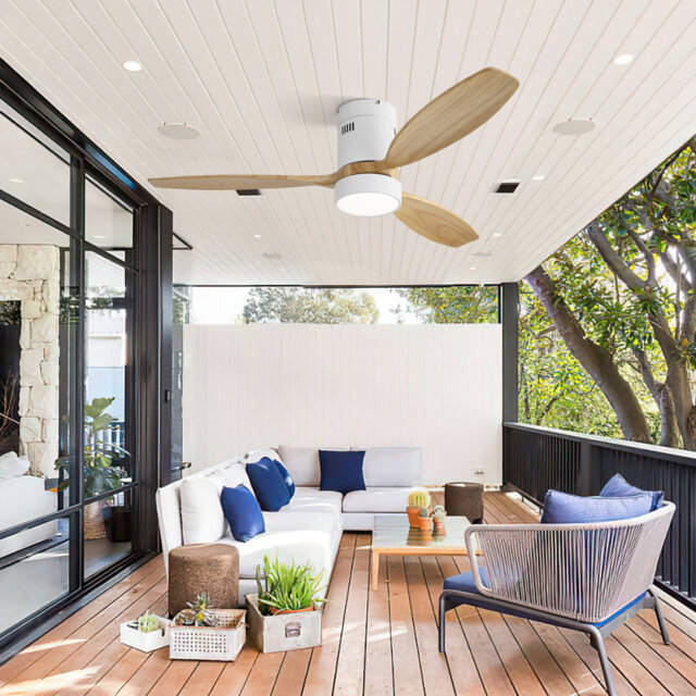 132cm 3-blade Modern Ceiling Fan with LED Light and Remote Control