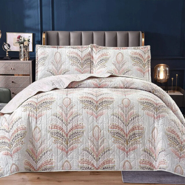 Polyester Patchwork Bedspread with Pillow Shams Included