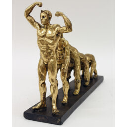 Figurines & Sculptures