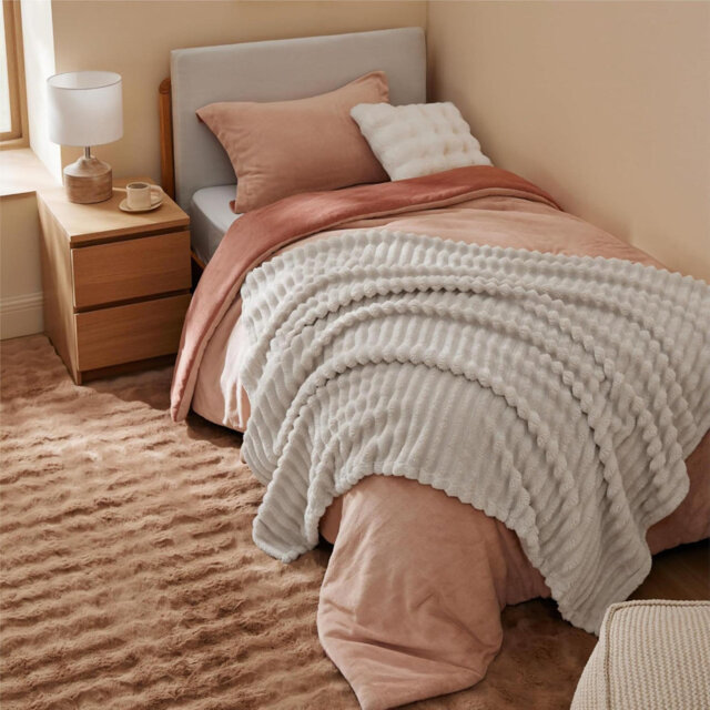 Fleece Throw Blanket For Sofa - Fluffy Cosy Warm Blankets For Bed, Soft Cute Single Throw Gifts For Women And Girls, Beige, 130X170 Cm