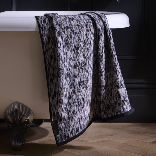 Laurence Llewelyn-Bowen Orion Towel Black