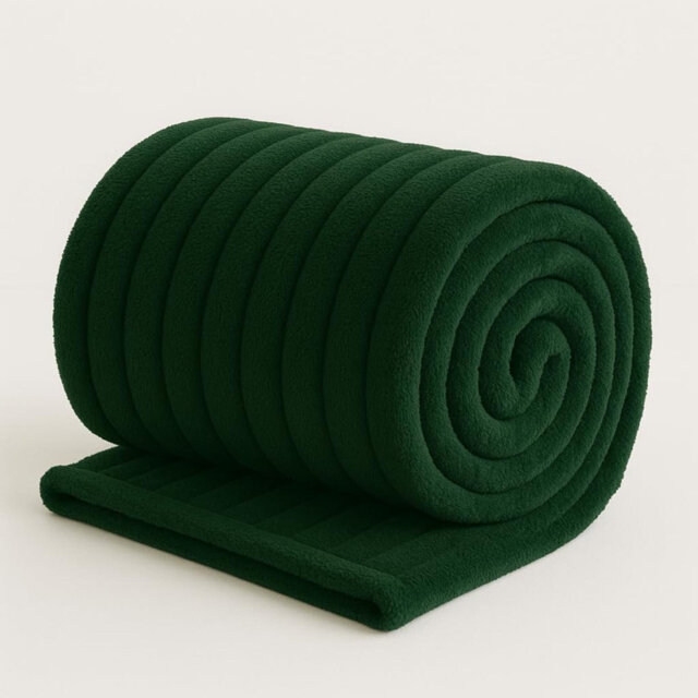 Fur Throw – Velvet Touch Thick Soft Blanket For Sofa & Bed – Cozy Warm Throwover With Luxurious Texture (Green, 200 X 240)