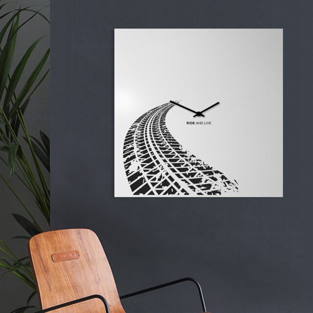 Edisto Metal Wall Clock