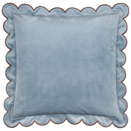 Lil Scallop Square Cushion