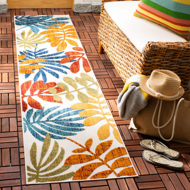 Floral Indoor / Outdoor Area Rug