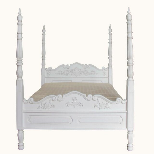 Four Poster Bed