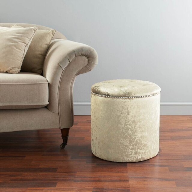 Hepner Velvet Tufted Round Solid Colour Pouffe Ottoman