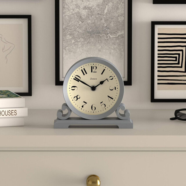 Analogue Plastic / Acrylic Quartz Movement / Crystal Tabletop Clock