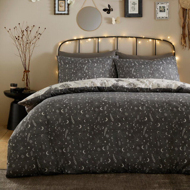Cotton Blend No Pattern Duvet Cover Set with Pillowcases Included