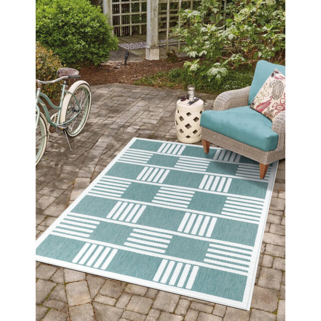 Eligha Power Loom Polypropylene Indoor/Outdoor Green/White Rug