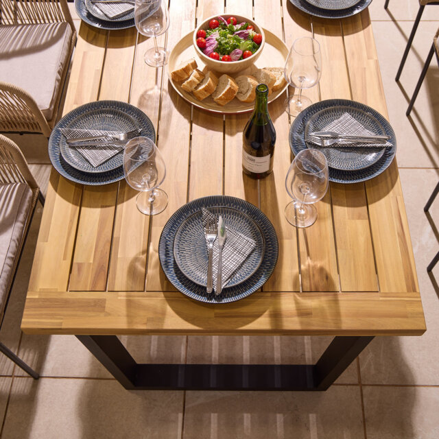 Rowlinson Oslo 8 Seat Dining Set