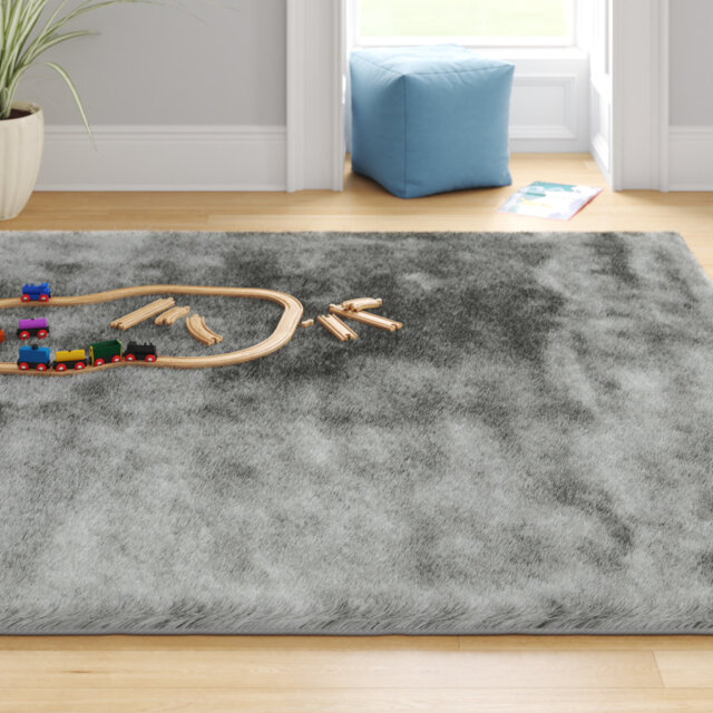 Boswell Machine Woven Silver Indoor Rug