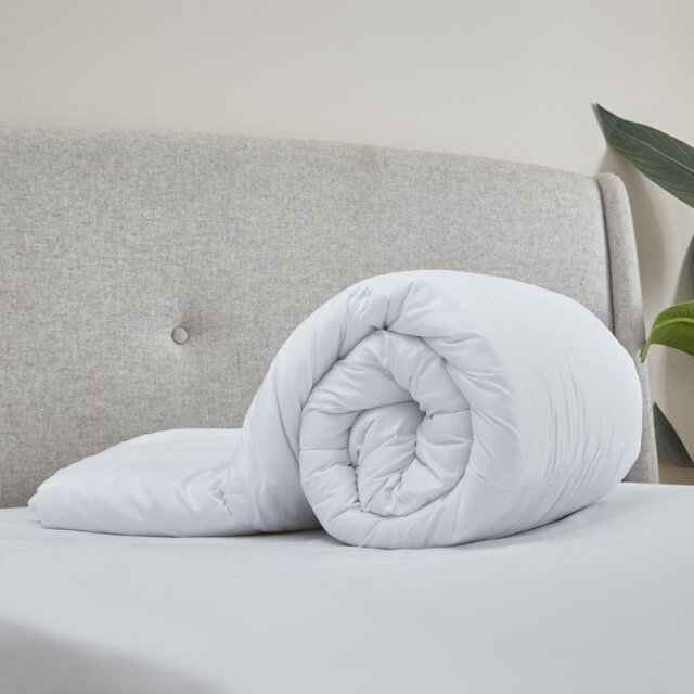 So Soft Hollowfibre 4.5 Tog Summer Duvet