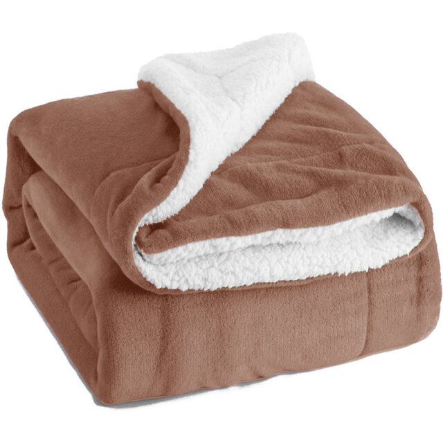 Super Soft Sherpa Fleece Blanket â Reversible Cozy Throw 240 GSM