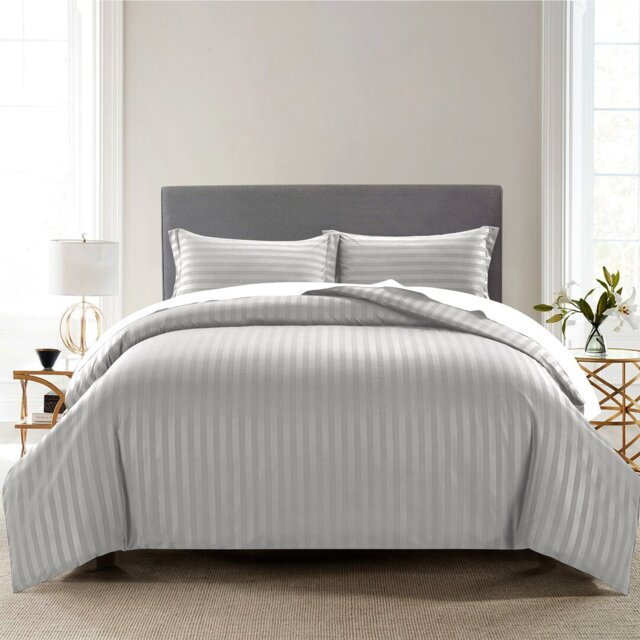 Thirlby Microfibre 250 TC Reversible Modern & Contemporary Duvet Cover Set with Pillow Cases