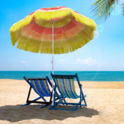 1.6m Hawaiian Garden Parasol, Folding Patio Umbrella With Crank & Tilt, 8 Ribs Steel Frame Sun Shade, Multicolour
