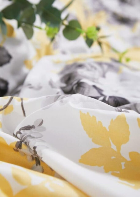 Alejadro Floral Duvet Cover Set with Pillowcases Included