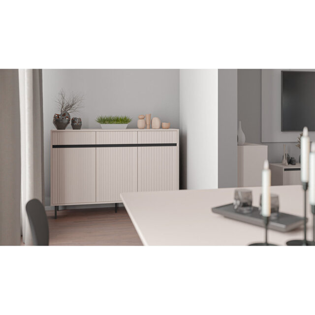 Cevyn 148.6cm Sideboard