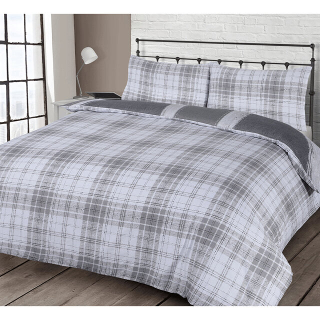 Rasheema Duvet Set