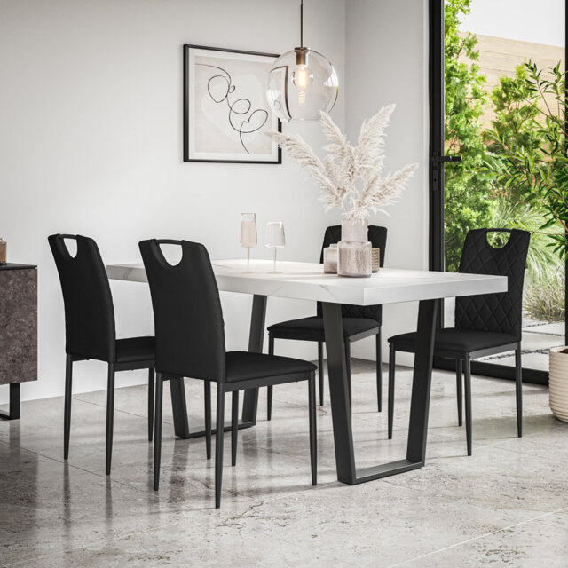 Davius 6 - Person Dining Set