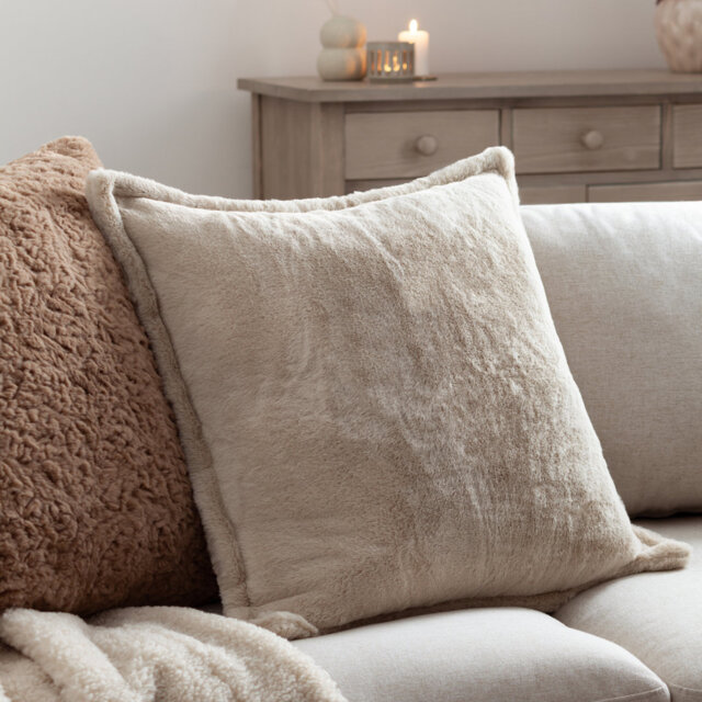 Kallu Square Cushion