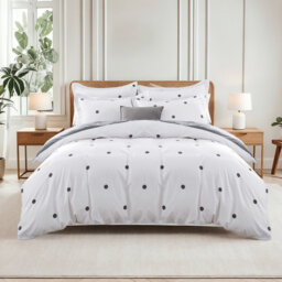 Dual Pattern Reversible Brushed Microfiber Printed Duvet Cover Set With Matching Pillow Covers