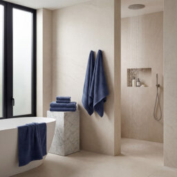 Towels 100% Cotton Plush Bath Towel