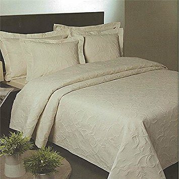 Florentina Heavyweight Matelasse Bedspread