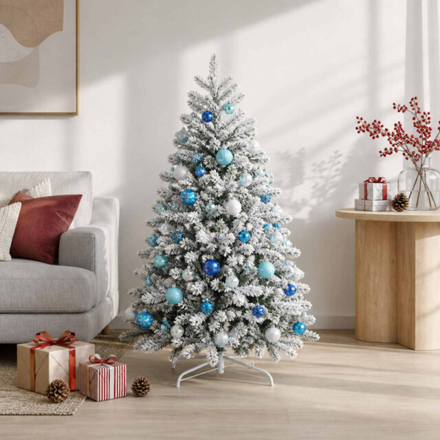 6 cm Bauble