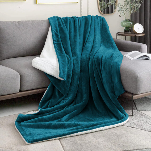 Formaran Sherpa Fleece Fur Thick Reversible Blanket Throw