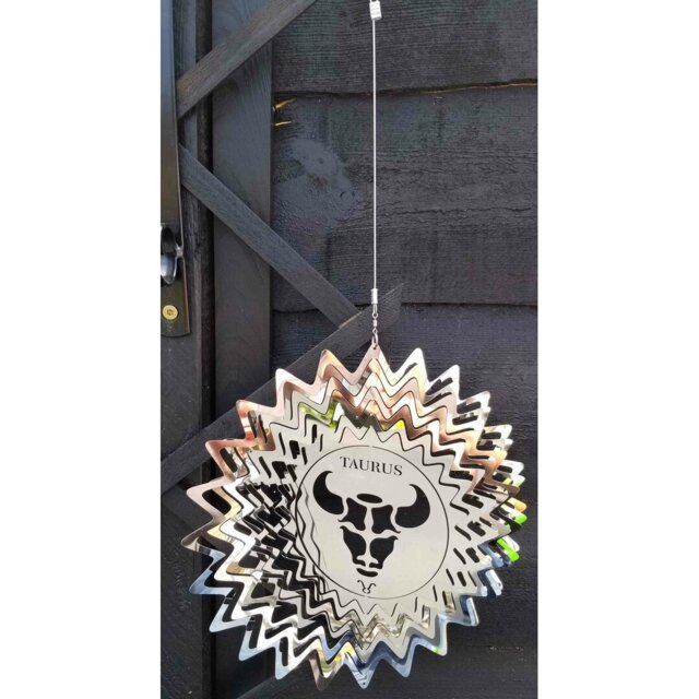 Hawwa Astrology & Stars Weather Resistant UV Resistant Metal Garden Statue