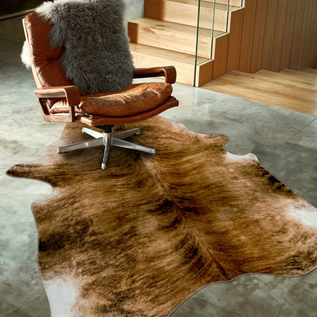 Arrow Cowhide Brown Rug