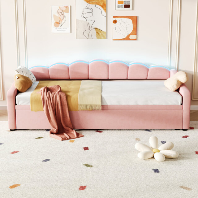 Upholstered Daybed with Trundle