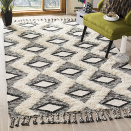 Isenberg Hand Knotted Black/Beige Rug