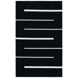 Estremera Area Rug In Black / Ivory